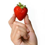 strawberry-hand-feat
