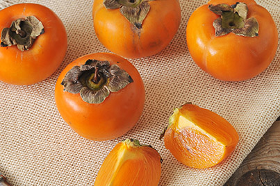 Fuyu Persimmon vs. Hachiya Persimmon: Which is Best?