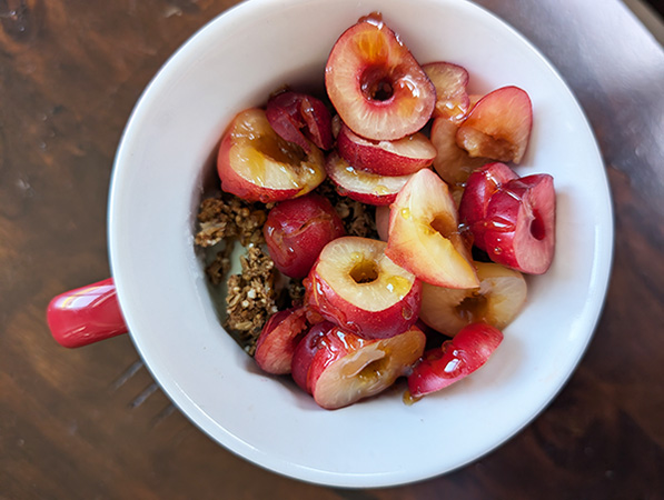 Yogurt with Fresh Cherries: An Easy Work Snack