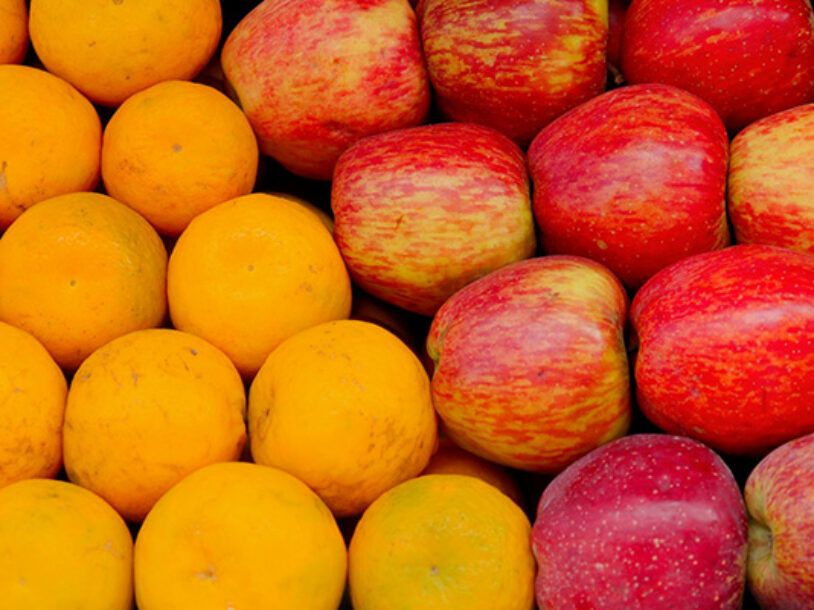 oranges/mandarins and apples